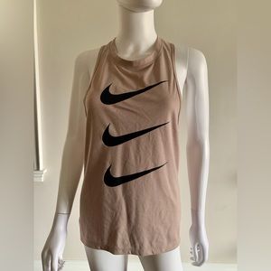 Nike Workout Tank in Rose
